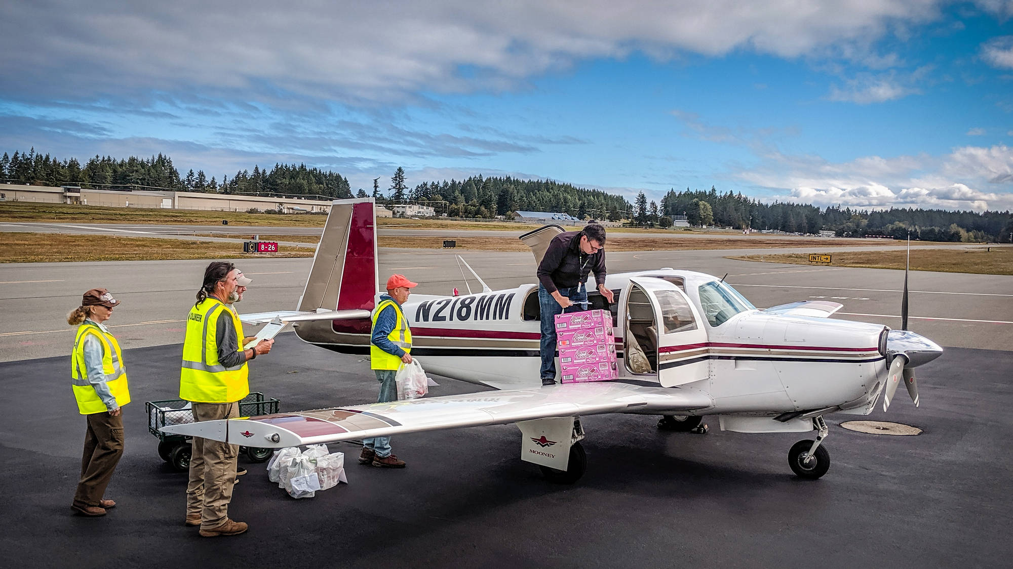 DART exercise delivers 5,000 pounds of food to Jefferson County food banks
			Disaster Airlift Response Team work involved 50 volunteers, 25 pilots, 29 flights